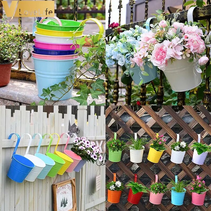 Pots de fleurs suspendus de couleur