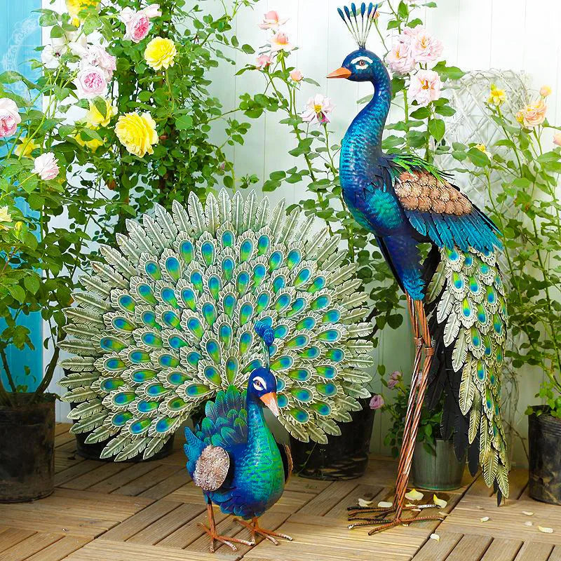 New peacock outdoor decoration for gardens