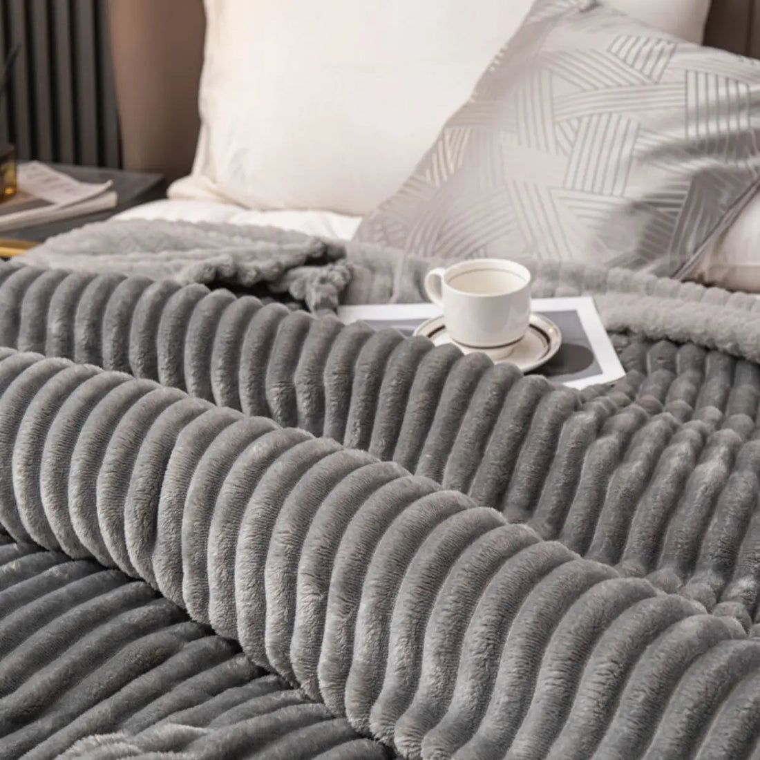 Solid color striped  blanket