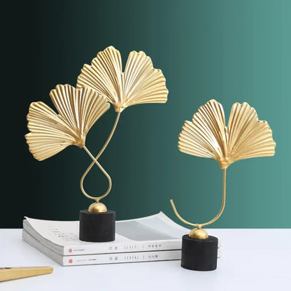 Gold leaves luxury accessories for office decoration